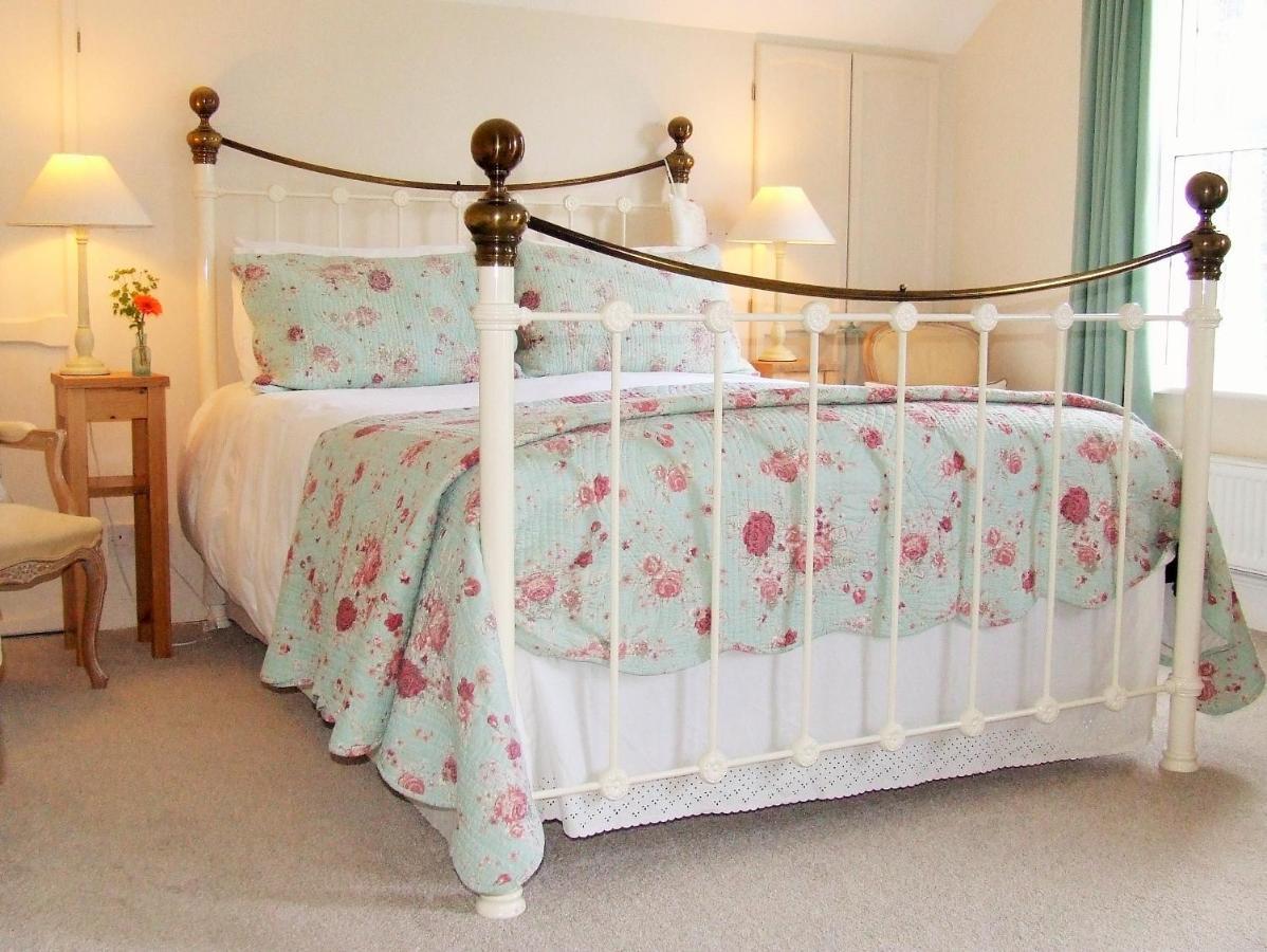 Lobhill Farmhouse Bed And Breakfast And Self Catering Accommodation Okehampton Exterior foto