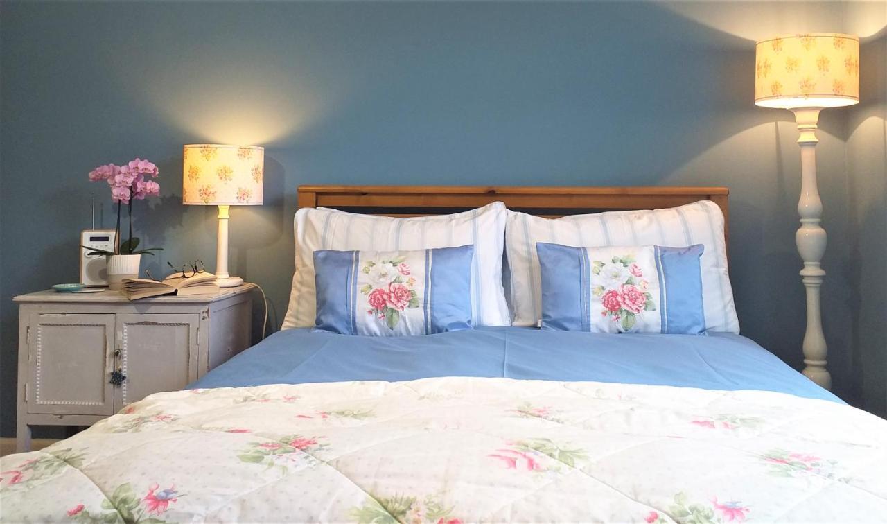 Lobhill Farmhouse Bed And Breakfast And Self Catering Accommodation Okehampton Exterior foto