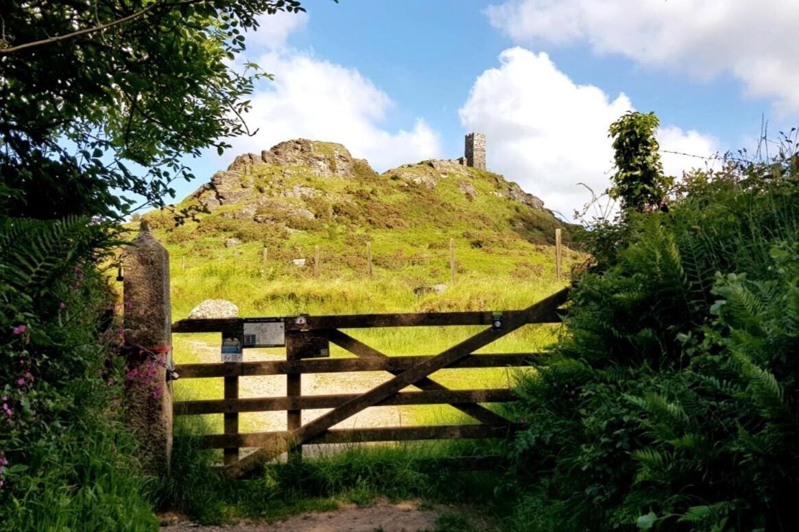Lobhill Farmhouse Bed And Breakfast And Self Catering Accommodation Okehampton Quarto foto